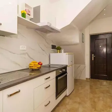 House And Apt. In 54577 Apartman *