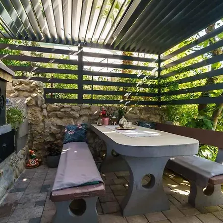 House And Apt. In 54577 Apartamento *