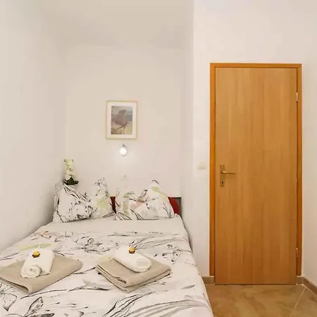 Lejlighed House And Apt. In 54577 Dramalj