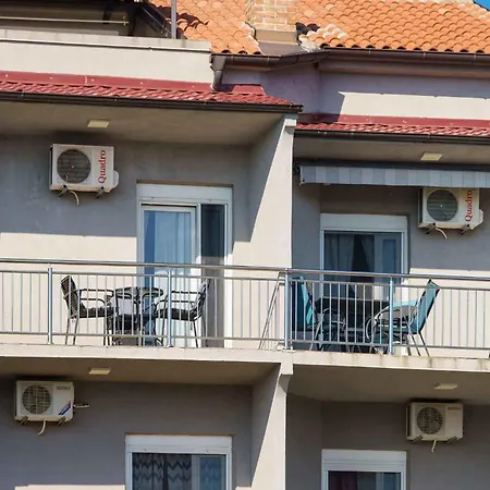 House And Apt. In 54577 Apartment Dramalj